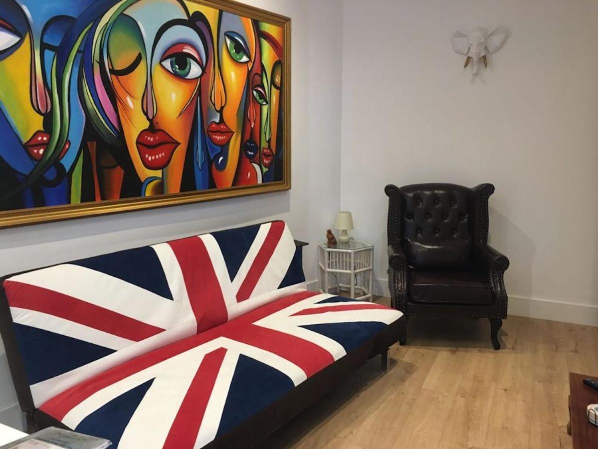 Appartamento Bagshot Pennyhill Camberley Ascot Luxury 2 Beds 1 Bath Sleeps 4 Pets Ok Permit Parking Esterno foto